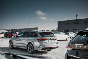 NOVA KODA OCTAVIA RS Na sodelavec Rok si jo je e konfiguriral