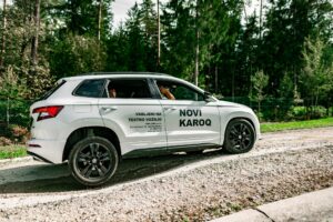 Karoq prostoren sodoben udoben in zmogljiv cestni terenec